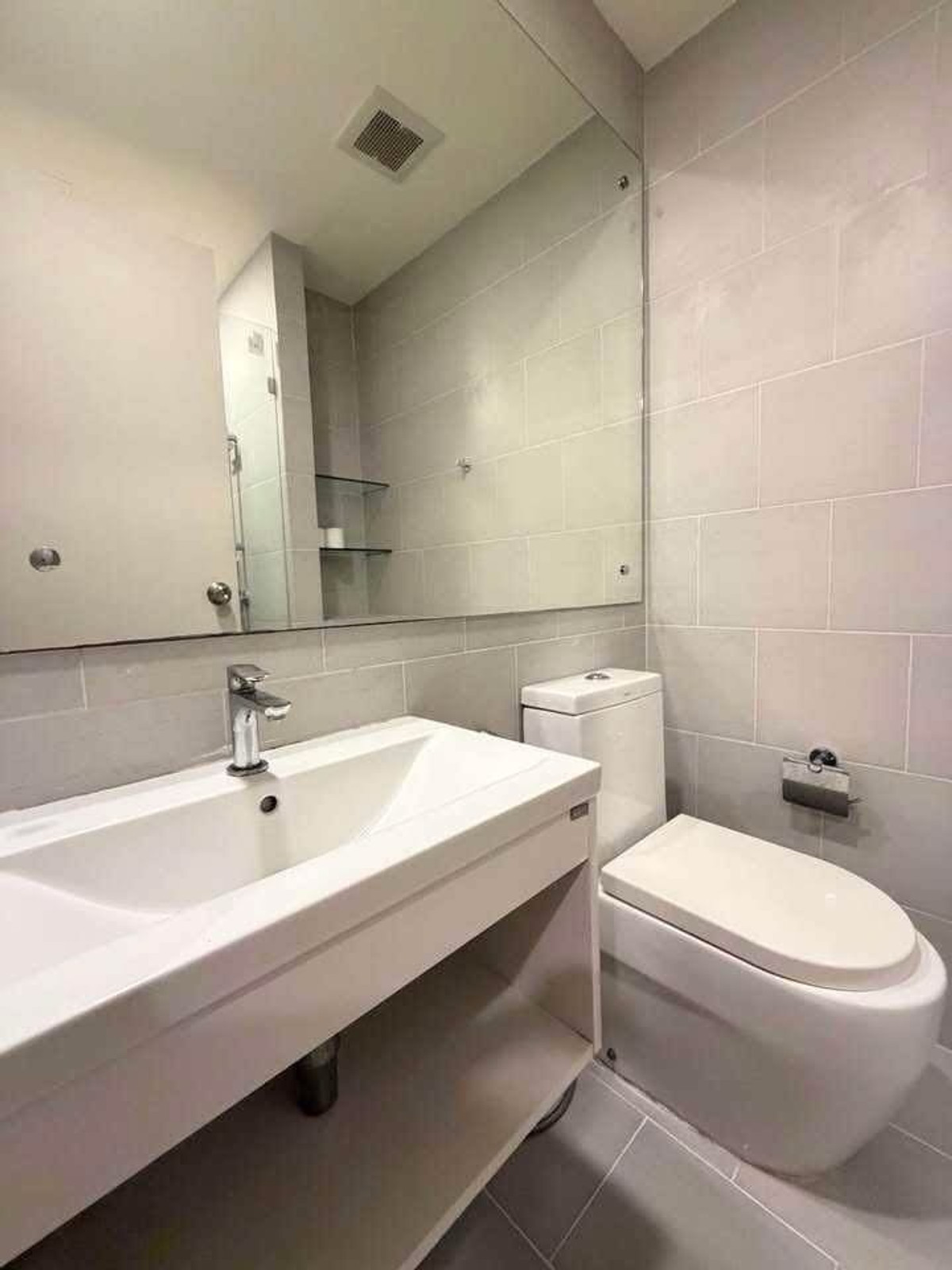 For RentCondoPinklao, Charansanitwong : 💙@condocurator 💙 For rent De LAPIS Charan 81, fully furnished. There is a washing machine [PM0804]