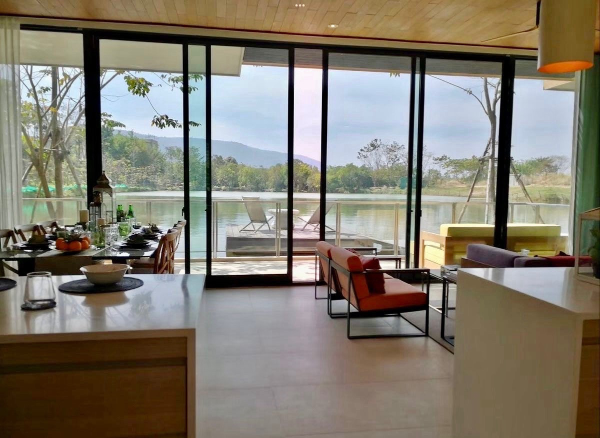 For SaleCondoPak Chong KhaoYai : Luxury Lakefront Condo for Sale at Swan Lake Residences Khao Yai with Panoramic Mountain View, Pet Friendly Unit