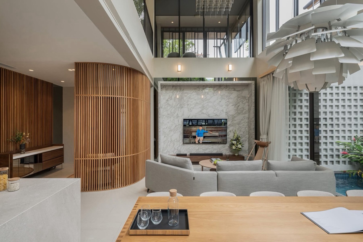 ให้เช่าบ้านวิภาวดี ดอนเมือง หลักสี่ : Salila🚩ULTRA LUXURY PRIVATE RESIDENCE WITH ELEVATOR 
 & POOL  FOR RENT 

📍 Baan Baan Vibhavadi 20

บ้านเดี่ยวหรู 4 ชั้น พร้อมสระว่ายน้ำส่วนตัว
ทำเลใจกลางเมืองลาดพร้าว