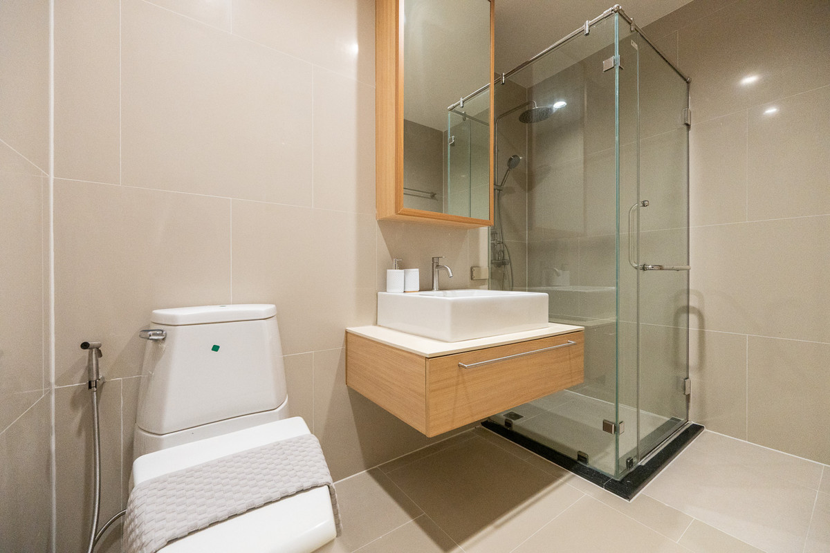 For SaleCondoLadprao, Central Ladprao : R090 ✨🏙️ Urgent Sale! The Issara Ladprao, near MRT Ladprao (only 200 m away). Price only 2.899 million baht.