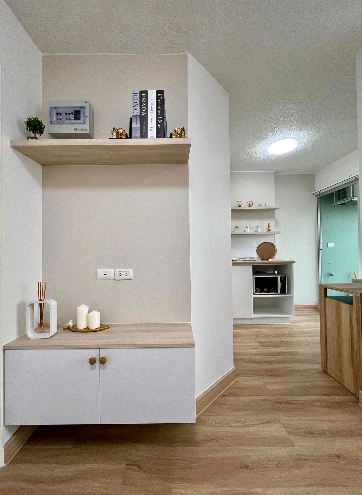 ขายคอนโดลาดกระบัง สุวรรณภูมิ : ((ขายด่วน )) คอนโดล้านต้นๆโซนลาดกระบัง ผ่อน 5,000 บาทไม่ต้องวางดาวน์ ลุมพินี วิลล ์อ่อนนุช-ลาดกระบัง 1 ห้องพร้อมอยู่เลย