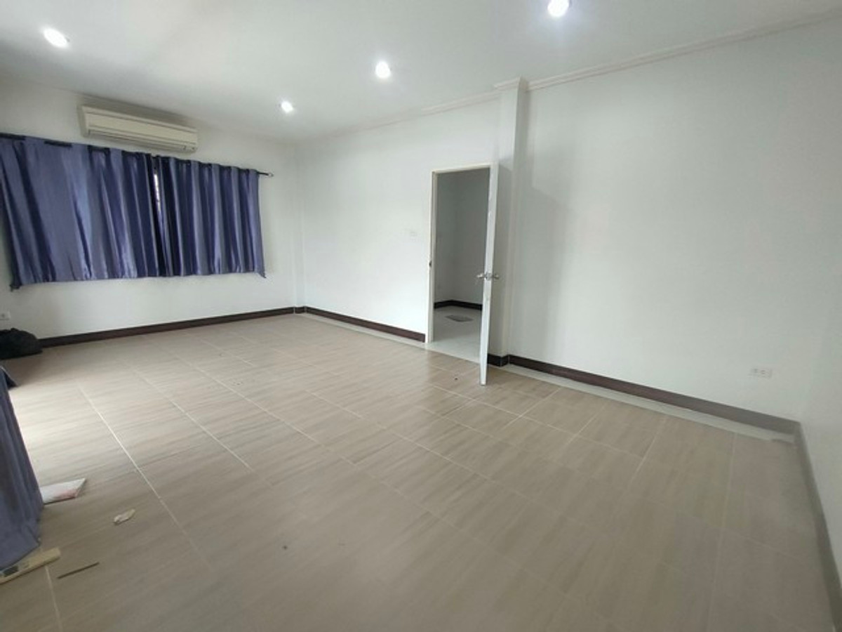 บ้านพระราม 2 บางขุนเทียน : ขายและให้เช่าบ้านเดี่ยว 2 ชั้น ม.สินทวีการ์เด้น 3 ท่าข้าม-พระราม 2 พร้อมอยู่