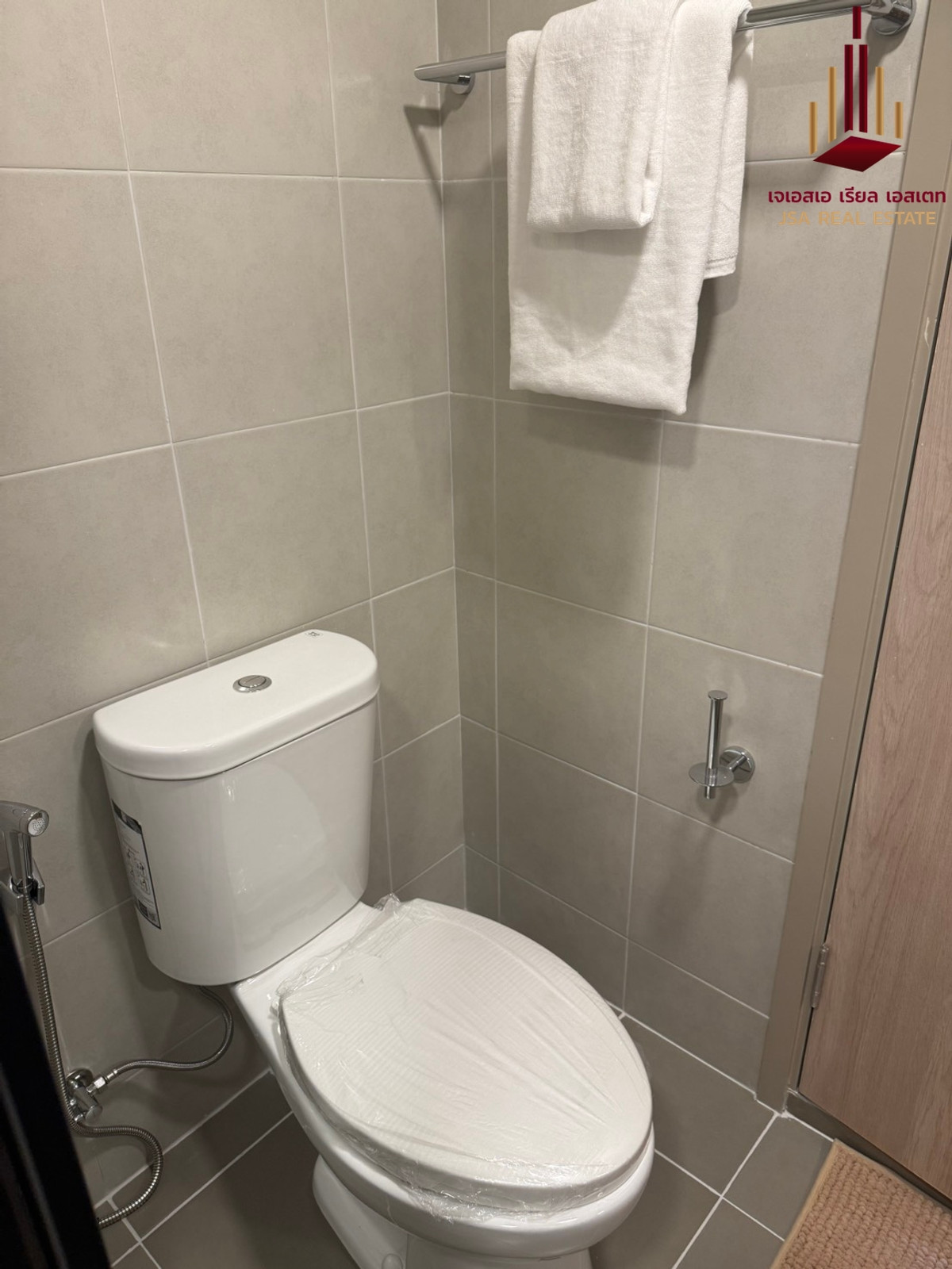 For RentCondoPathum Thani,Rangsit, Thammasat : ✨ For Rent: d condo Vivid Rangsit Condo ✨ 💰 Only 12,000 THB/month