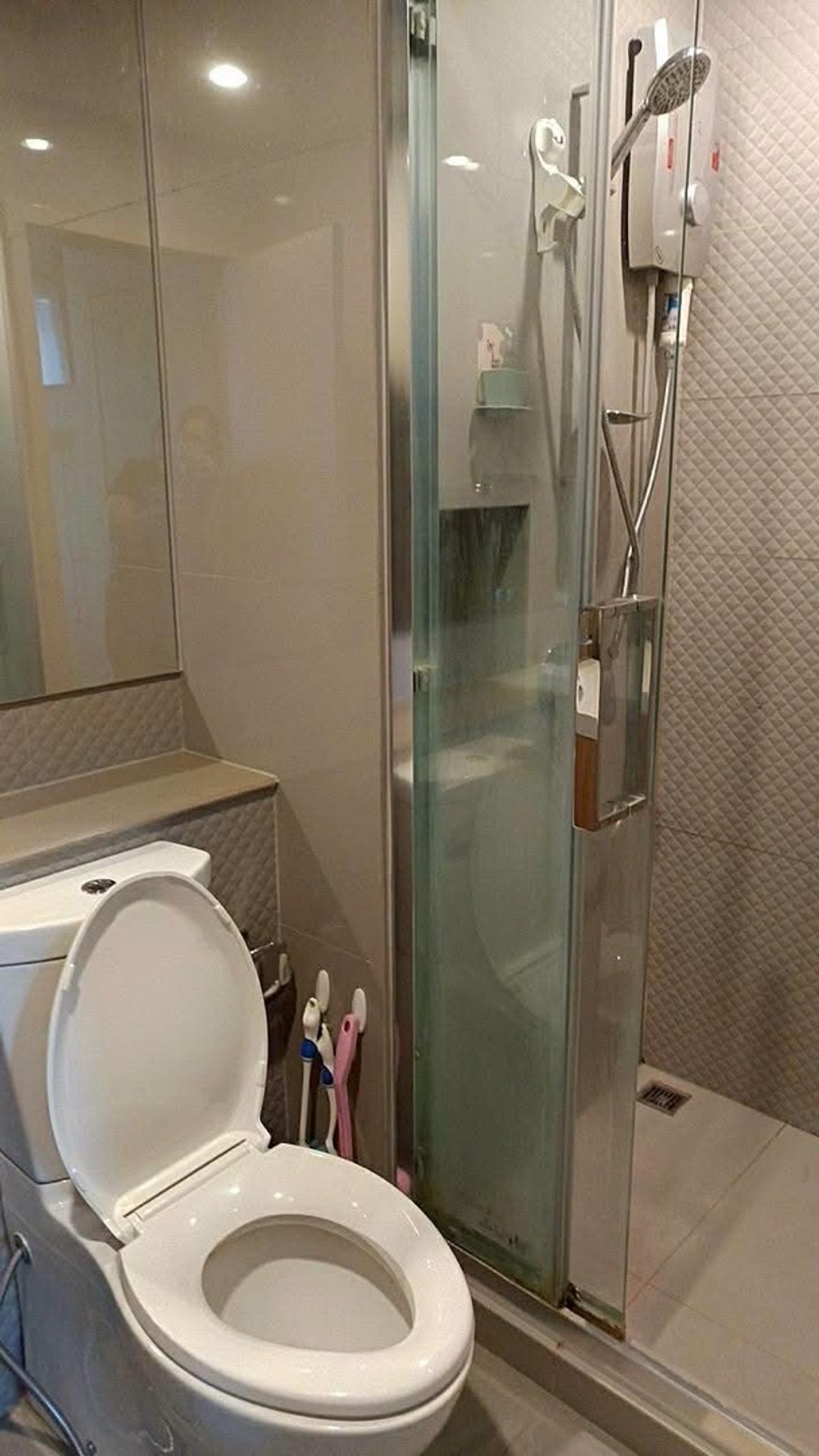 ให้เช่าคอนโดท่าพระ ตลาดพลู วุฒากาศ : 🔥ต้อนรับน้องๆ นศ เปิดเทอม
เพียง6สถานีถึงสามย่าน 10นาทีสู่ใจกลางเมือง