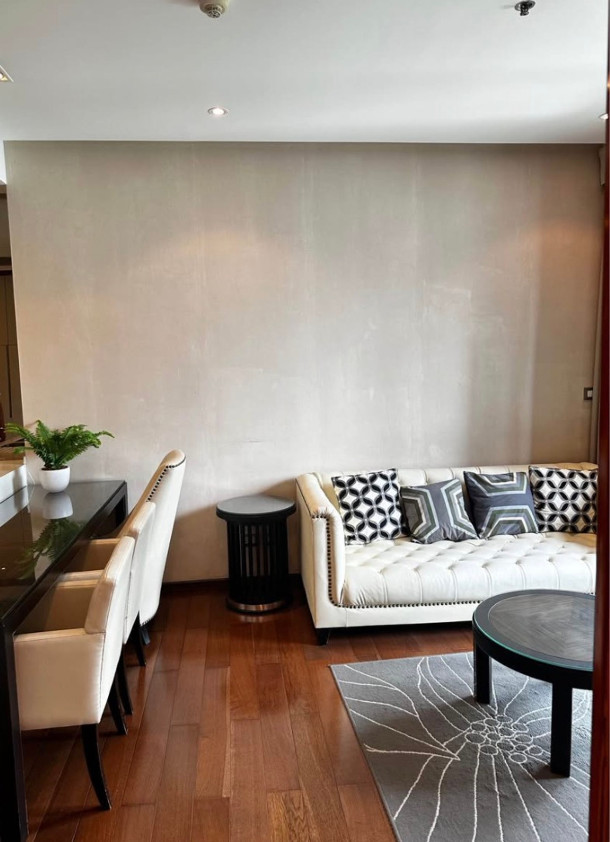ขายคอนโดสุขุมวิท อโศก ทองหล่อ : The Address Sukhumvit 28 / 1 Bedroom (FOR SALE), ดิ แอดเดรส สุขุมวิท 28 / 1 ห้องนอน (ขาย) NONT107