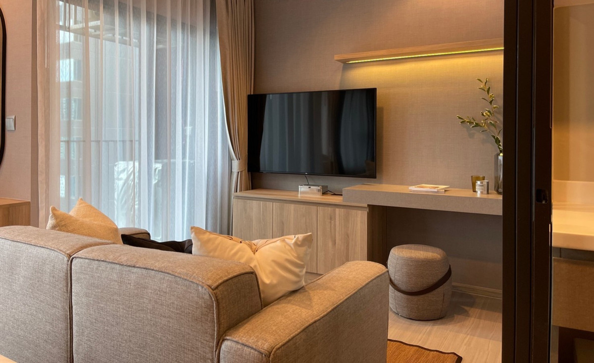 ให้เช่าคอนโดพระราม 9 เพชรบุรีตัดใหม่ RCA : [ให้เช่า]✨คอนโด เพียง 300 เมตร จาก MRT พระราม 9 | Life Asoke-Rama 9 | ชั้นสูง ทำเล CBD ใหม่ ใกล้ the Mall รามคำแหง