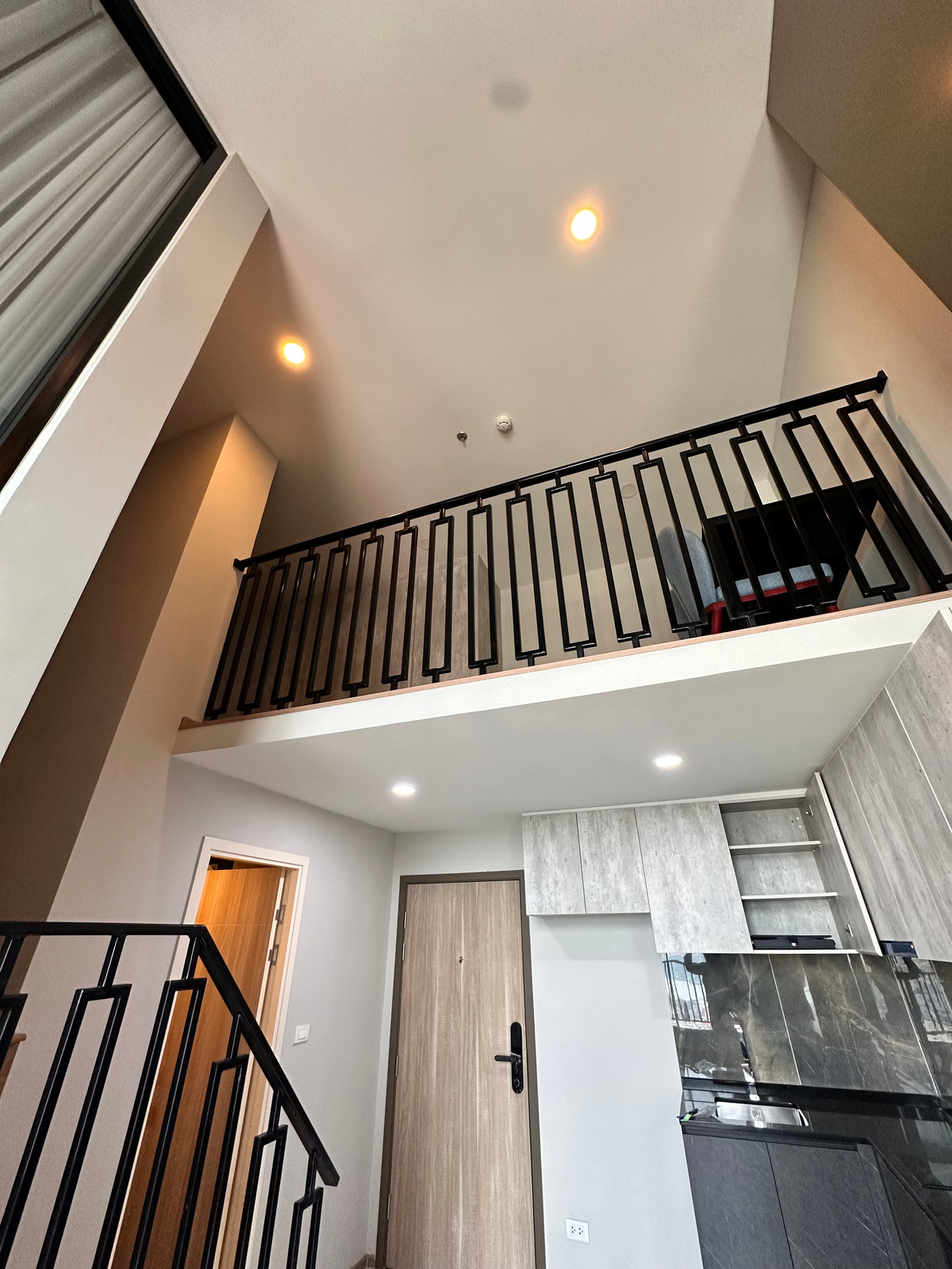 ขายคอนโดรัตนาธิเบศร์ สนามบินน้ำ พระนั่งเกล้า : ห้องใหม่  