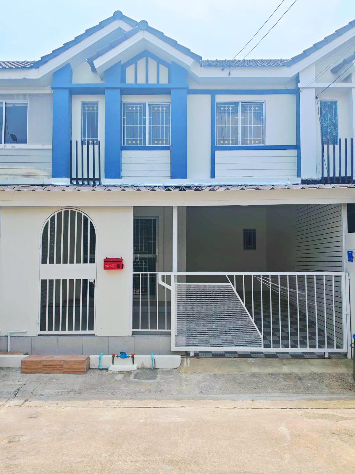 For SaleTownhomeSamut Prakan,Samrong : 🏡 Newly renovated house, beautiful, comes with air conditioning.