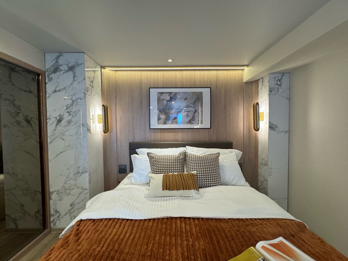 ขายคอนโดสุขุมวิท อโศก ทองหล่อ : Culture Thonglor ✨Modern living in one of Bangkok’s most desirable 🌃neighborhoods. StudioHybrid 36 sq.m. 
📌Start 6.49 MB
📞Phat 064-642-8664
📞Nui 094-624-2014