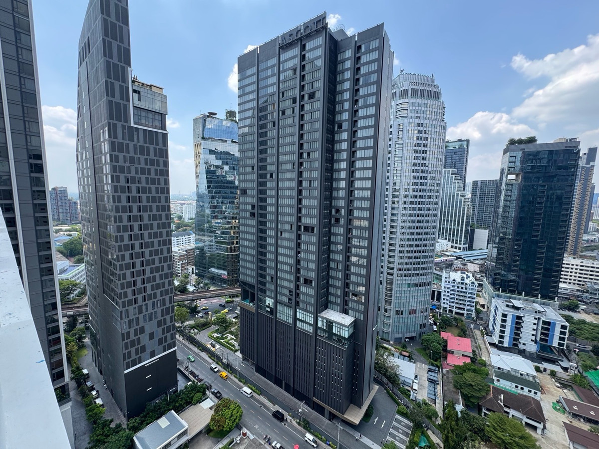 ขายคอนโดสุขุมวิท อโศก ทองหล่อ : Culture Thonglor ✨
1Bed Hybrid 45 sq.m. Start 8.29 MB
☎️Phat 064-642-8664
☎️Nui 094-624-2014