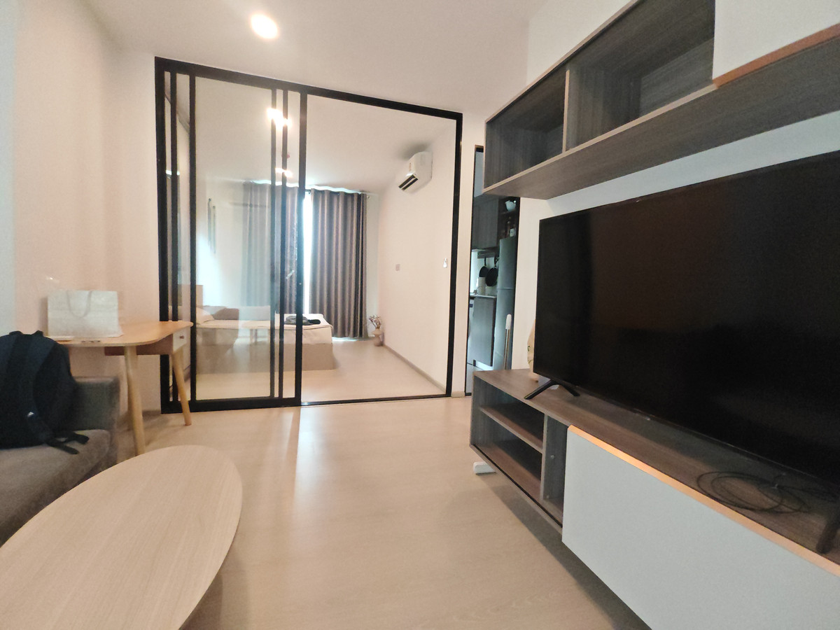 ให้เช่าคอนโดวิภาวดี ดอนเมือง หลักสี่ : คอนโดไนท์บริดพหลอินเตอร์เชนจ์ ชั้น 7 วิวสระว่ายน้ำ ห้องริม