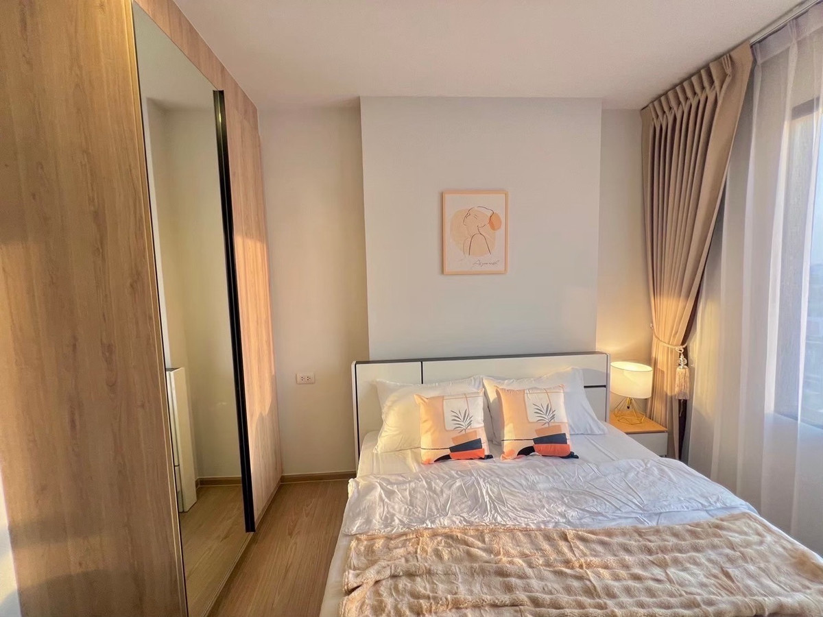 ให้เช่าคอนโดปิ่นเกล้า จรัญสนิทวงศ์ : 🏙️✨ ปล่อยเช่าคอนโดทำเลดี ใจกลางปิ่นเกล้า พร้อมเข้าอยู่!
📍 โครงการ Chewathai Pinklao (ชีวาทัย ปิ่นเกล้า)