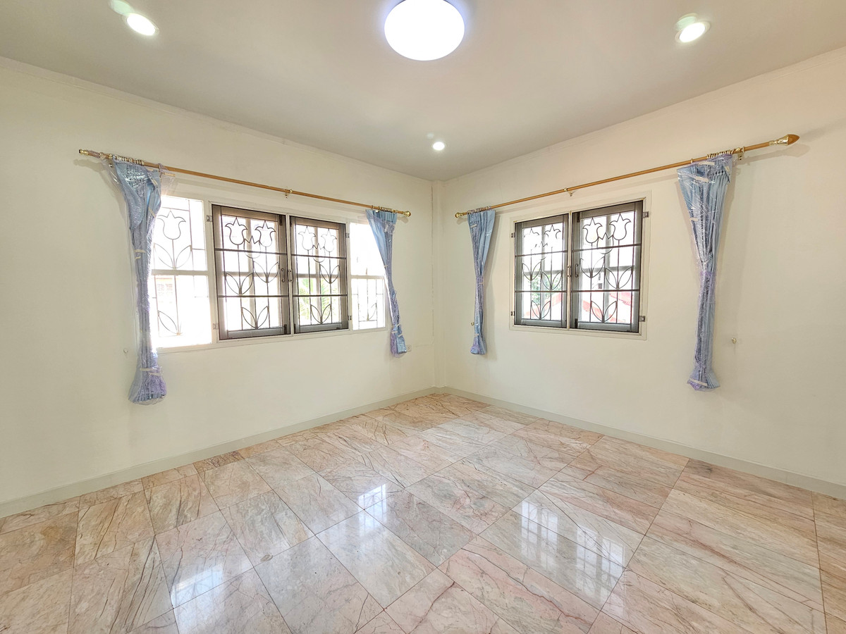 HousePhutthamonthon, Salaya : sell!!! 2-story detached house, area 53.1 sq m @ Suan Dok Mai Village - Soi Borommaratchachonnani 105, Thawi Watthana District, Bangkok