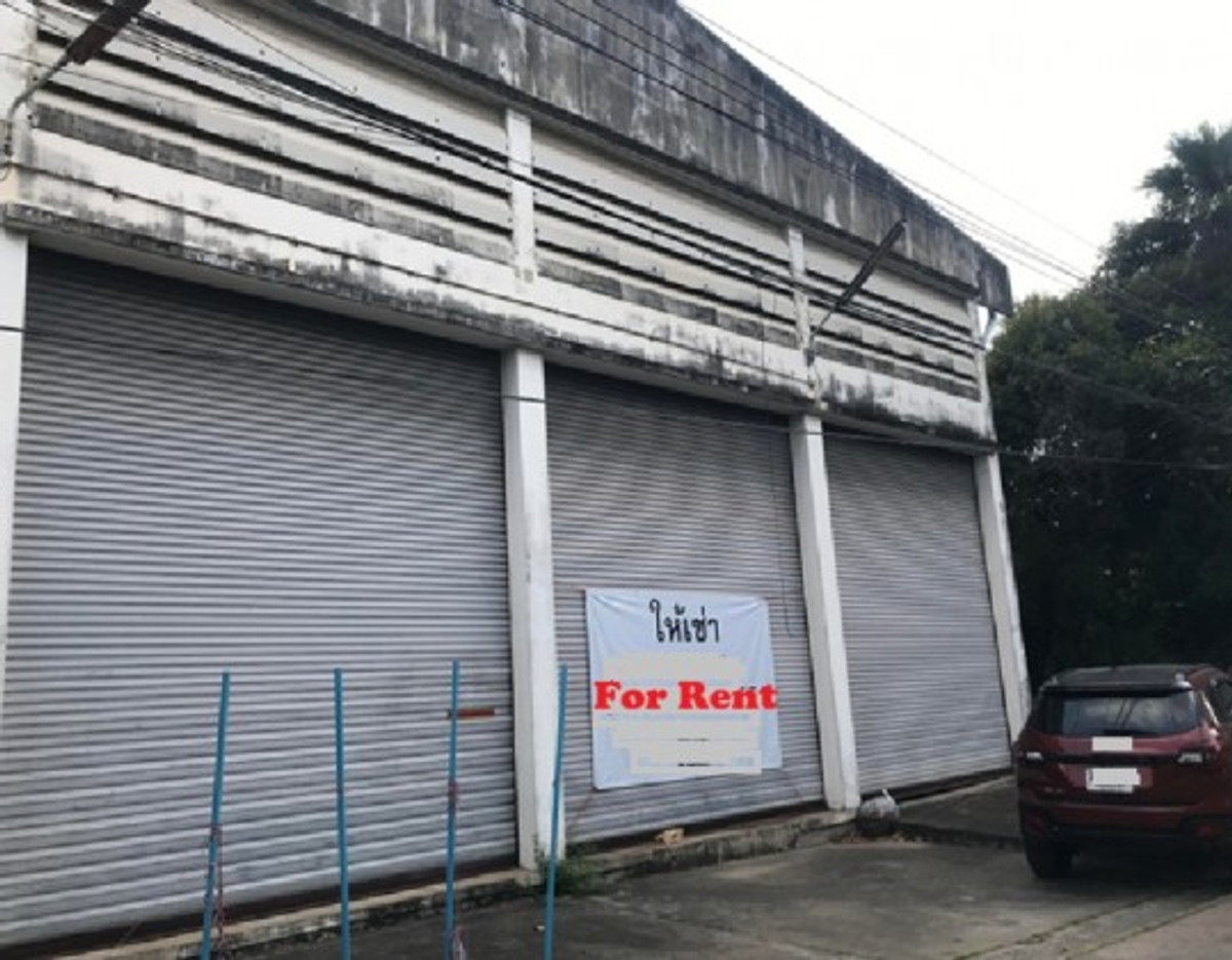 ให้เช่าโกดังแจ้งวัฒนะ เมืองทอง : โทร. 081-632-0632 ให้เช่าโกดัง ริมถนนแจ้งวัฒนะ ติดกับศูนย์ราชการ / เข้าซอยแจ้งวัฒนะ ประมาณ 100 เมตร /พื้นที่ใช้สอย 437 ตารางเมตร /  เหมาะหลากหลายธุรกิจ