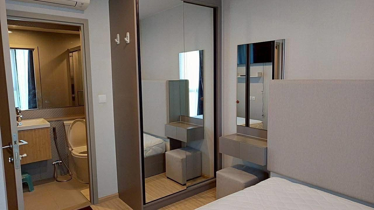 ให้เช่าคอนโดท่าพระ ตลาดพลู วุฒากาศ : 🔥ต้อนรับน้องๆ นศ เปิดเทอม
เพียง6สถานีถึงสามย่าน 10นาทีสู่ใจกลางเมือง