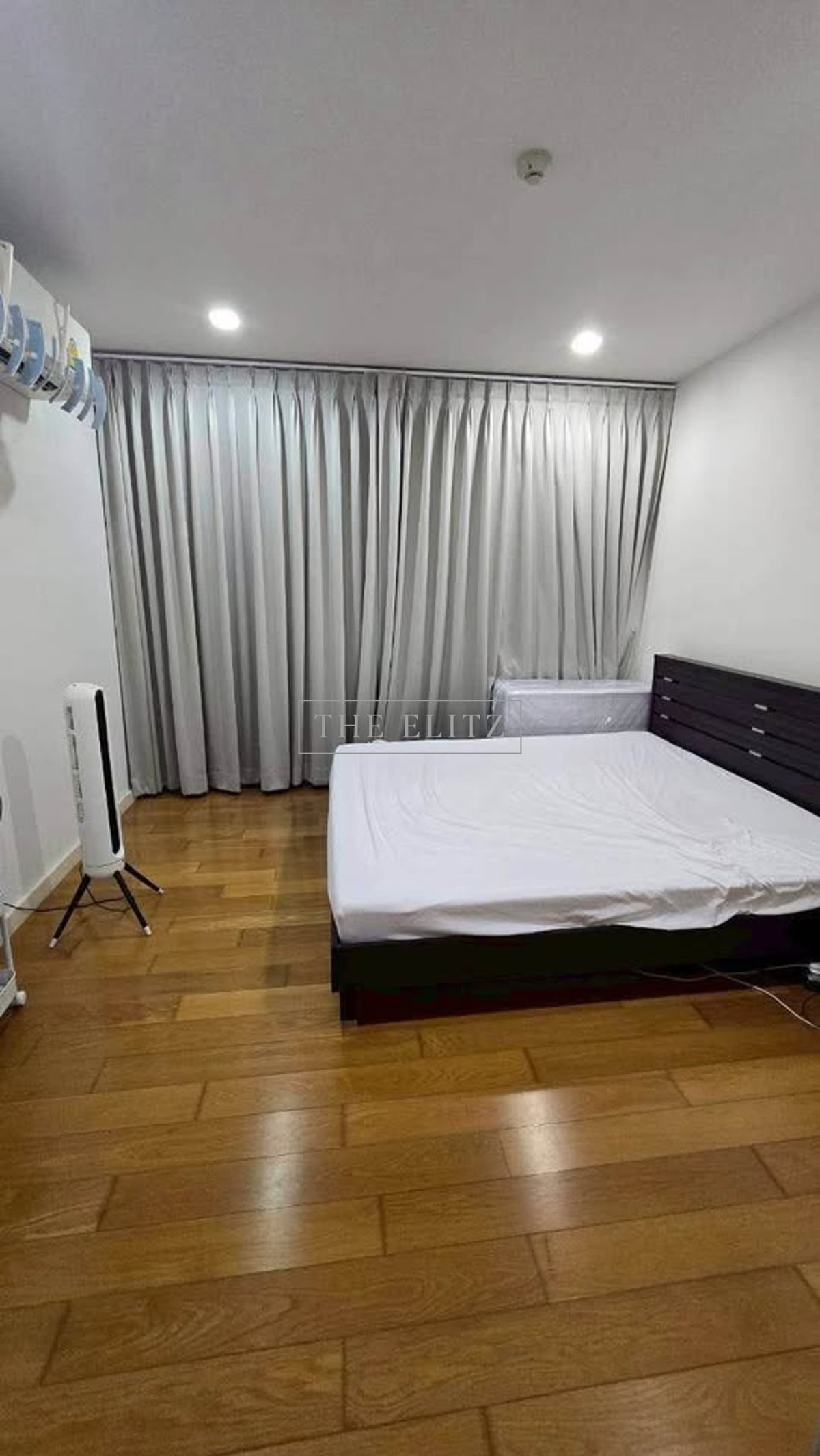 For RentCondoSilom, Saladaeng, Bangrak : ✨Light life in the most concentrated area, low-rise condo, few units, private, no need to wait long, no need to compete with anyone 🎉