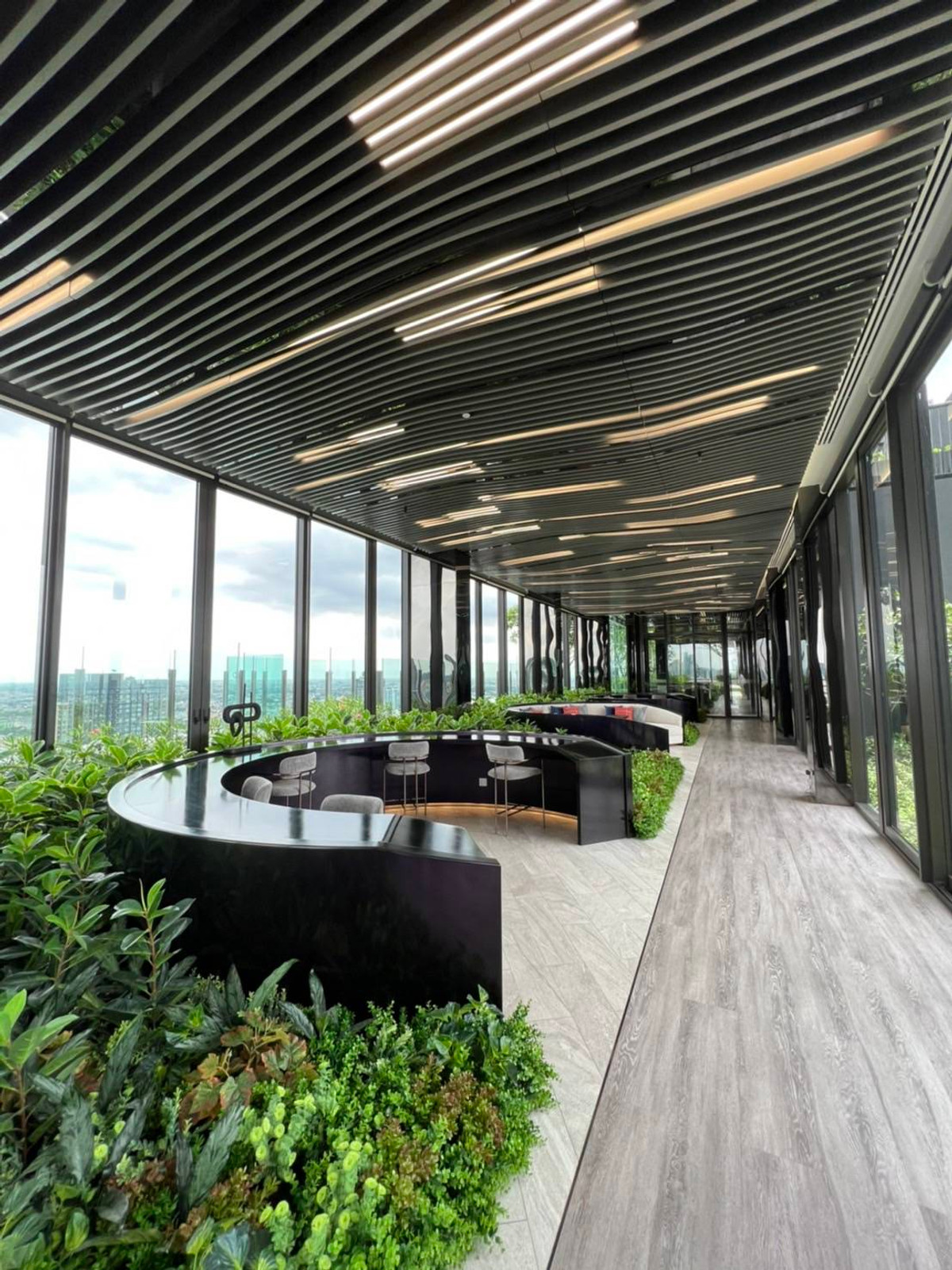 ให้เช่าคอนโดท่าพระ ตลาดพลู วุฒากาศ : Life Sathorn Sierra ส่วนกลางสวยมาก ห้องว่างพร้อมให้เช่า รายละเอียดตามภาพ สอบถามเพิ่มเติมได้ครับ