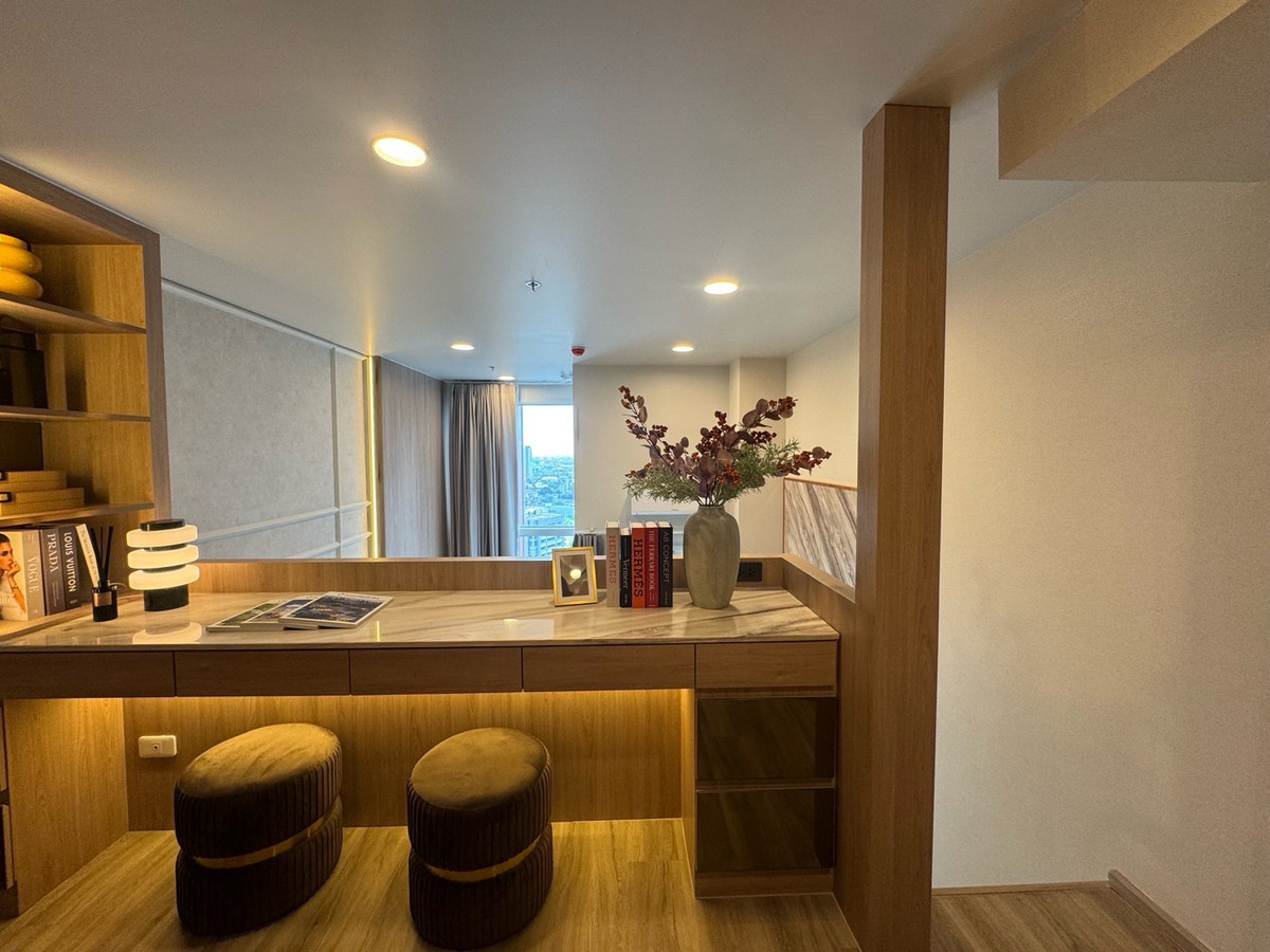 ขายคอนโดสุขุมวิท อโศก ทองหล่อ : Culture Thonglor ✨Modern living in one of Bangkok’s most desirable 🌃neighborhoods. StudioHybrid 36 sq.m. 
📌Start 6.49 MB
📞Phat 064-642-8664
📞Nui 094-624-2014