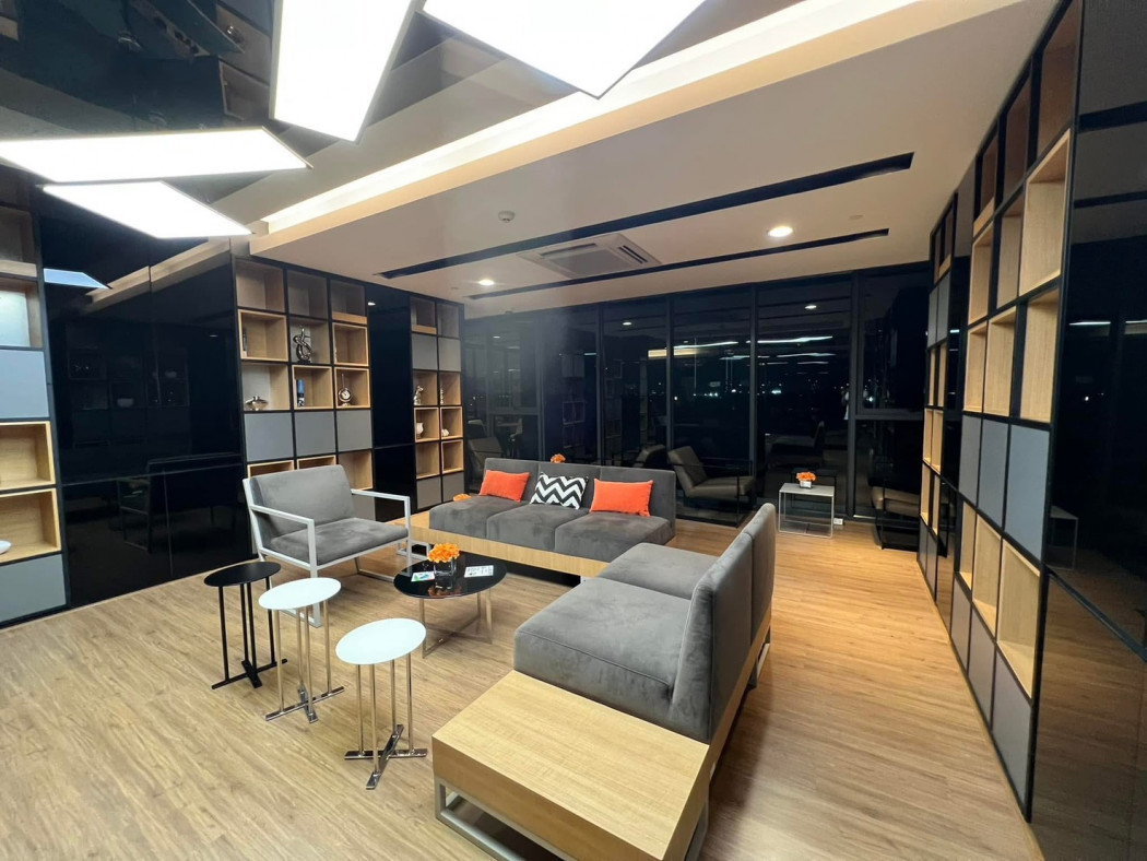 For SaleCondoSamut Prakan,Samrong : Condo for sale: Ideo Sukhumvit 115, newly renovated and fully furnished. Near BTS Puchaao station, convenient transportation. 34 sq m.