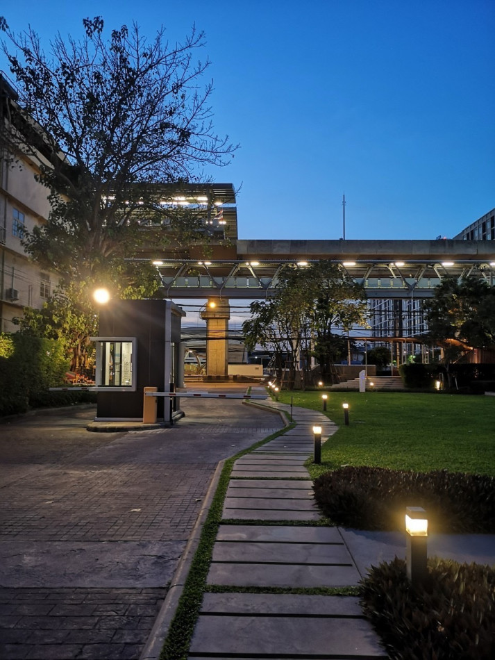 For SaleCondoSamut Prakan,Samrong : Condo for sale: Ideo Sukhumvit 115, newly renovated and fully furnished. Near BTS Puchaao station, convenient transportation. 34 sq m.