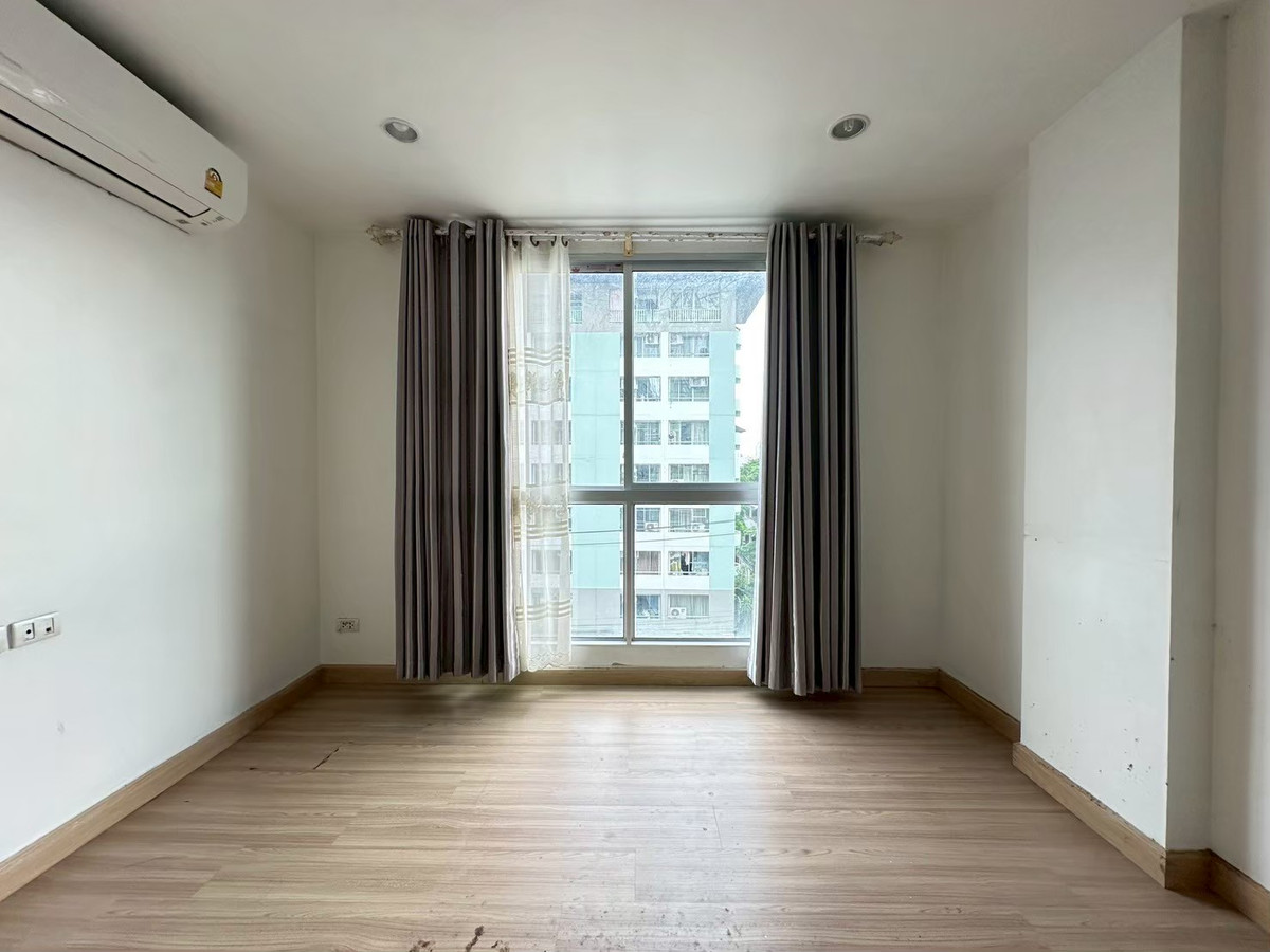 ขายคอนโดลาดพร้าว101 แฮปปี้แลนด์ : 🚨ห้ามพลาด🚨 ผ่อนเริ่ม 6 ใบเทา ได้คอนโดห้องกว้าง ใกล้รถไฟฟ้าสายสีเหลือง 