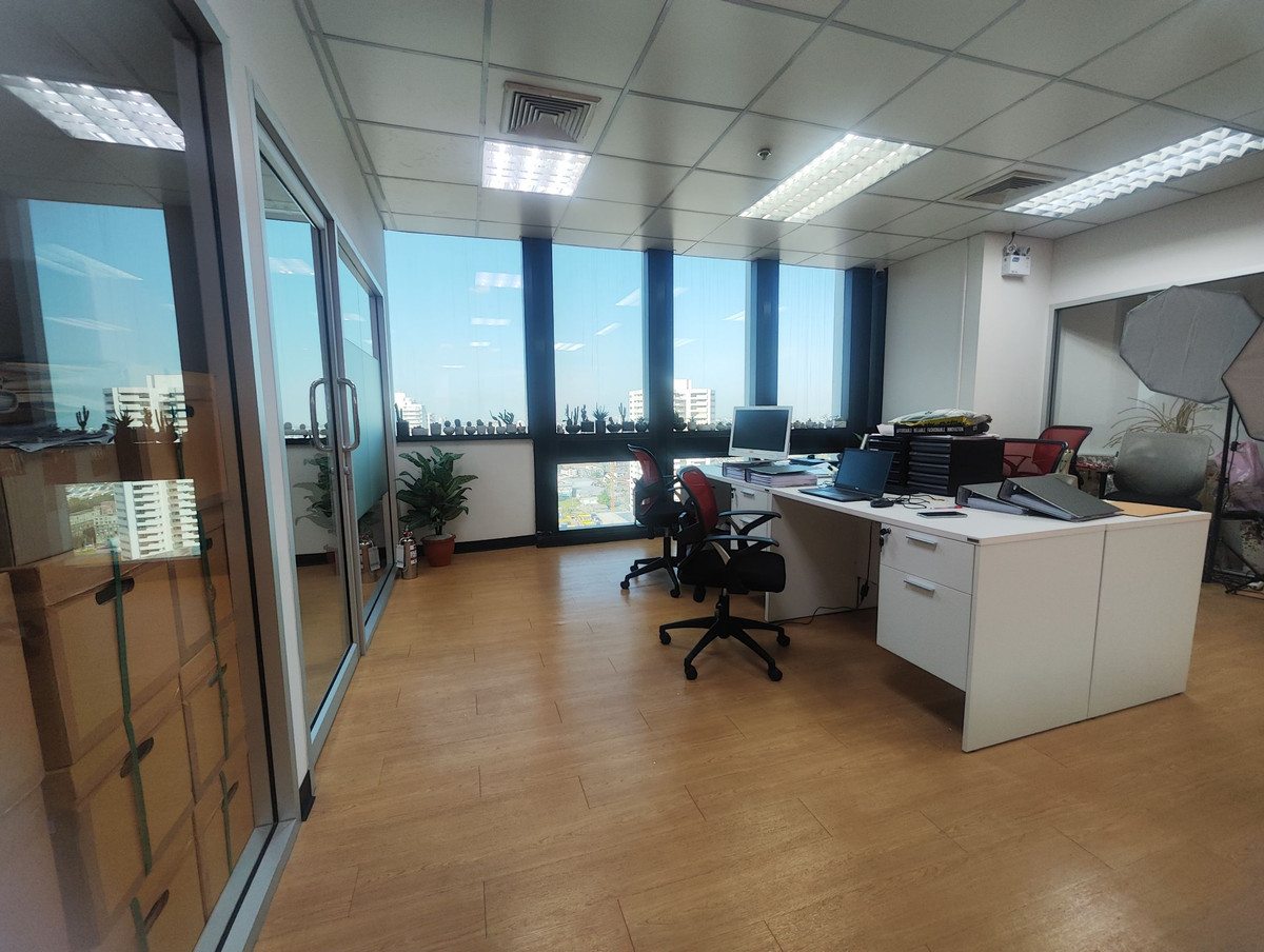 ให้เช่าอาคารพาณิชย์บางนา แบริ่ง ลาซาล : พื้นที่สำนักงานให้เช่า อาคาร Central City  Tower Bangna (Rt-01)