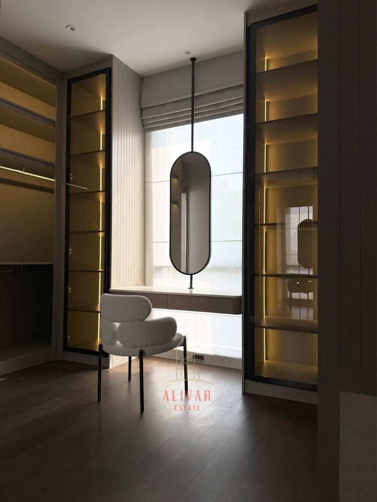 For RentHousePattanakan, Srinakarin : RH031926 For rent, 3-story detached house, 3 bedrooms at BuGaan Krungthep Kreetha, Krungthep Kreetha area.