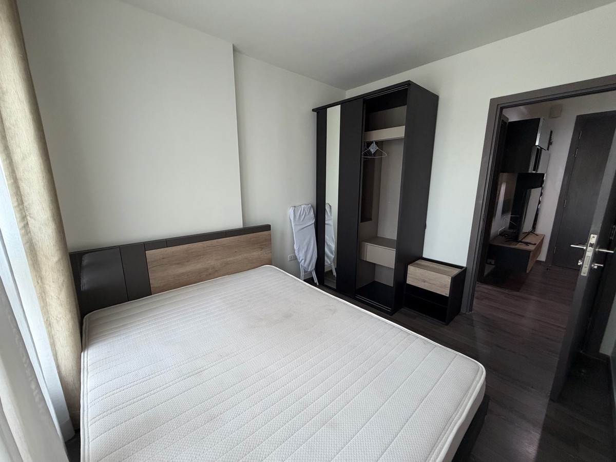 For RentCondoOnnut, Udomsuk : Condo for rent 𝗧𝗵𝗲 𝗯𝗮𝘀𝗲 𝗽𝗮𝗿𝗸 𝘄𝗲𝘀𝘁 (N1-1012) 4th floor ***Photos from the actual room📸 Rent 15,000 baht/month ⭐️1 bedroom 1 Bathroom ⭐️30 sq m. ⭐️Balcony has a view of the garden in front of the shady project🌳