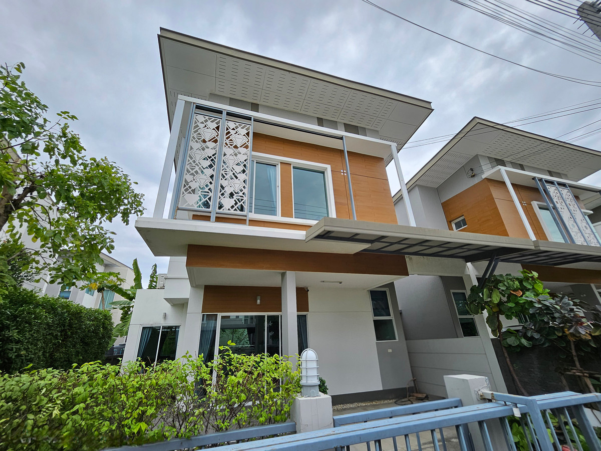 ขายสมุทรปราการ สำโรง : ขายบ้านแฝด Le Neo Prime แพรกษา เทพารักษ์ 40.1 ตร.ว. 4 ห้องนอน เฟอร์นิเจอร์ครบ พร้อมอยู่ ราคา 4,390,000 บาท