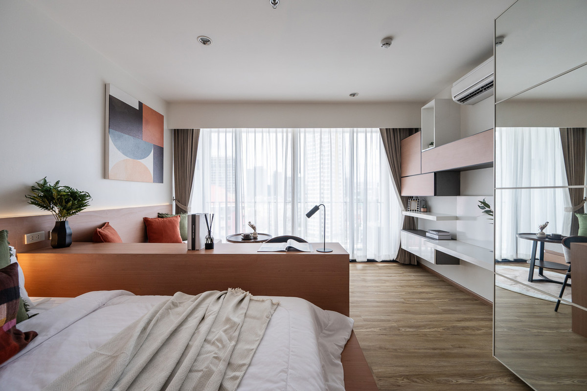 For SaleCondoLadprao, Central Ladprao : R090 ✨🏙️ Urgent Sale! The Issara Ladprao, near MRT Ladprao (only 200 m away). Price only 2.899 million baht.