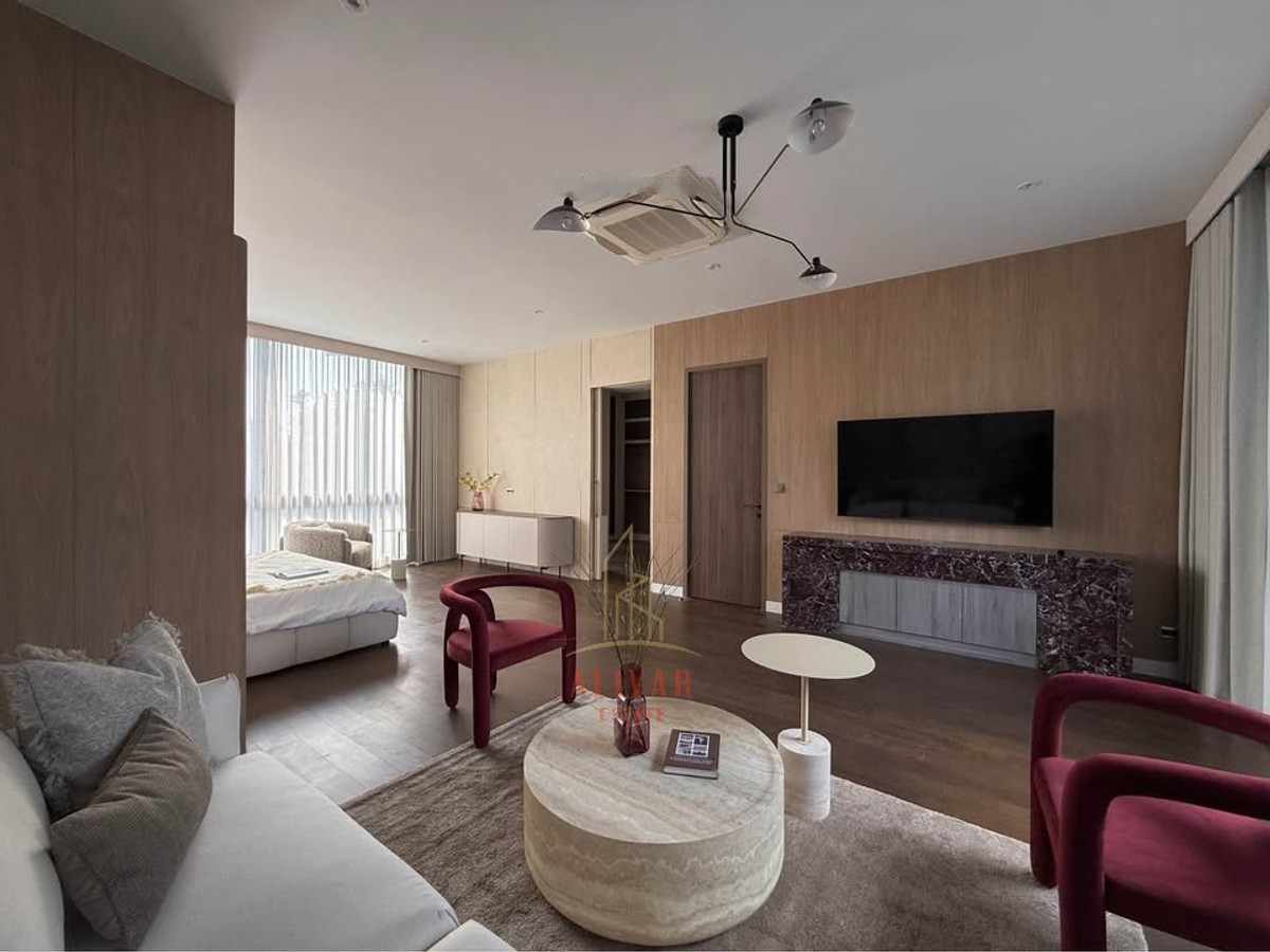 For RentHousePattanakan, Srinakarin : RH031926 For rent, 3-story detached house, 3 bedrooms at BuGaan Krungthep Kreetha, Krungthep Kreetha area.