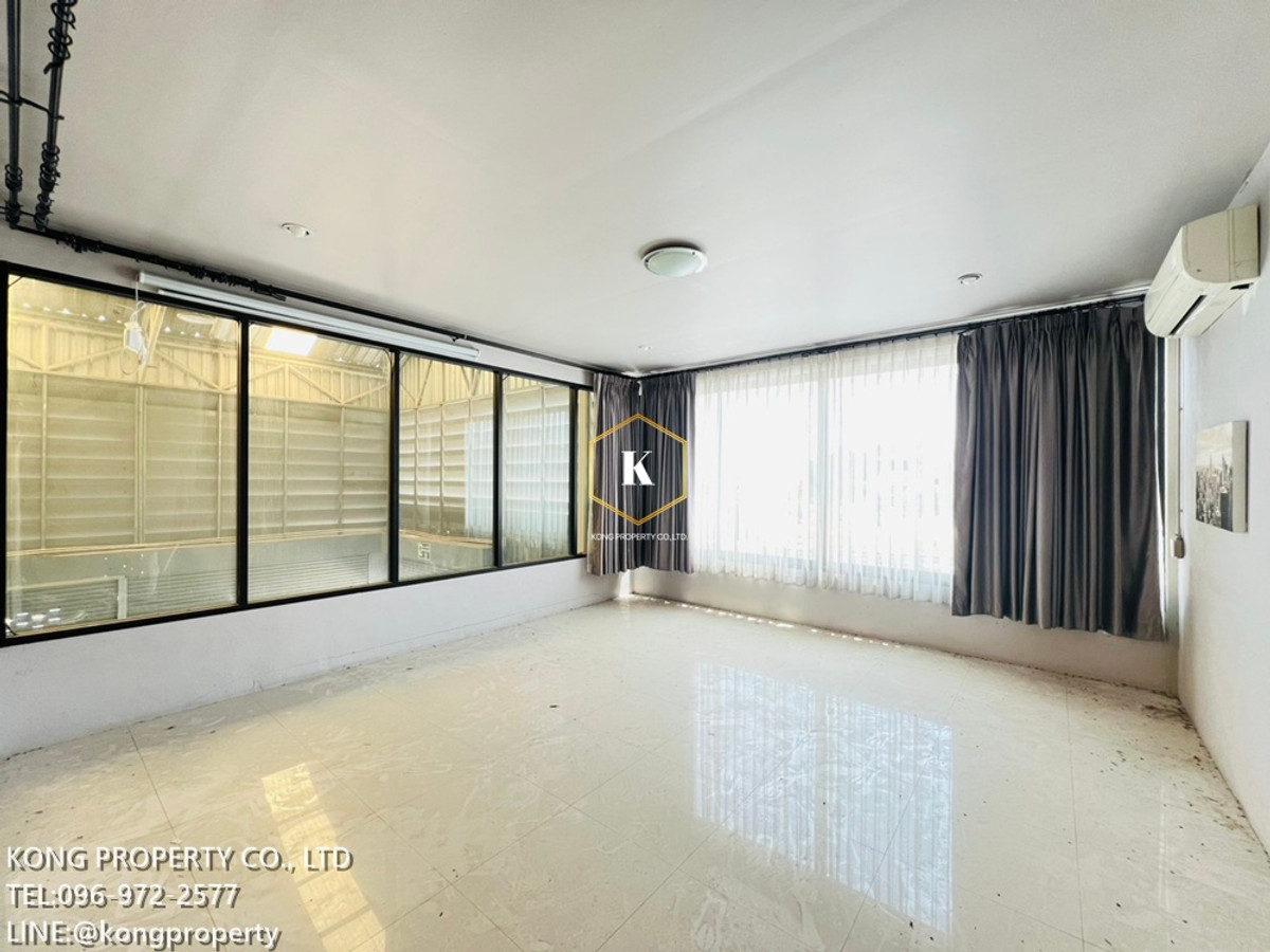 For RentWarehouseChaengwatana, Muangthong : Warehouse for rent, Chaengwattana, Pak Kret, Nonthaburi, 600 sq m, near the Pink Line.