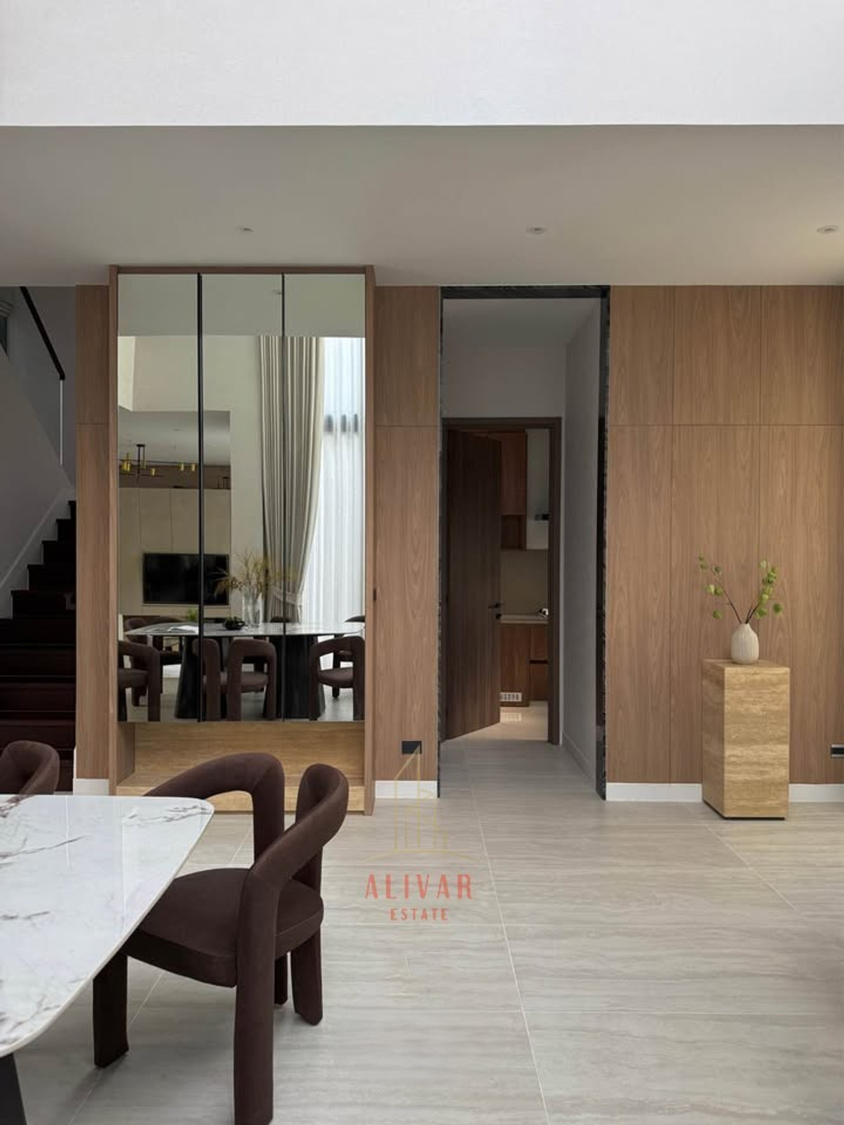 For RentHousePattanakan, Srinakarin : RH031926 For rent, 3-story detached house, 3 bedrooms at BuGaan Krungthep Kreetha, Krungthep Kreetha area.