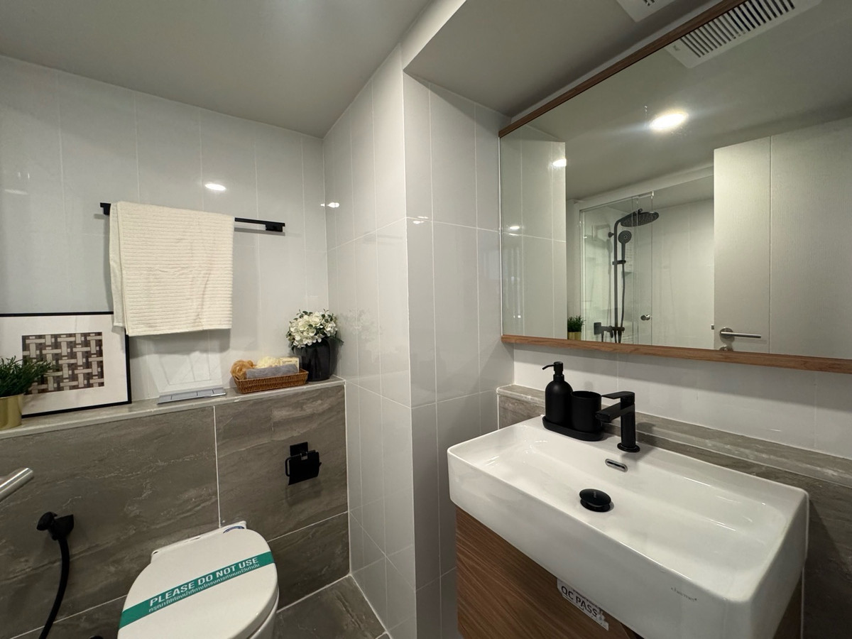 ขายคอนโดสุขุมวิท อโศก ทองหล่อ : Culture Thonglor ✨Modern living in one of Bangkok’s most desirable 🌃neighborhoods. StudioHybrid 36 sq.m. 
📌Start 6.49 MB
📞Phat 064-642-8664
📞Nui 094-624-2014