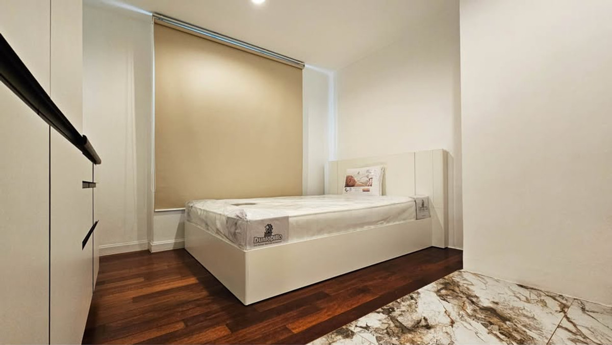 For RentCondoRama9, Petchburi, RCA : Condo for rent near MRT Rama 9 | Belle Grand Rama 9 | 2 bedrooms, large island kitchen, next to Central Plaza Rama 9.