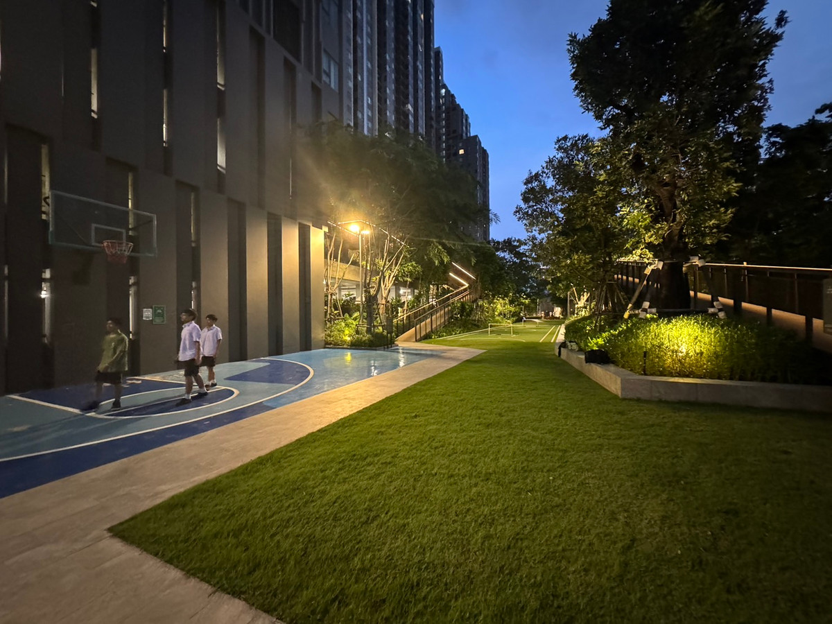 ให้เช่าคอนโดท่าพระ ตลาดพลู วุฒากาศ : Life Sathorn Sierra ส่วนกลางสวยมาก ห้องว่างพร้อมให้เช่า รายละเอียดตามภาพ สอบถามเพิ่มเติมได้ครับ