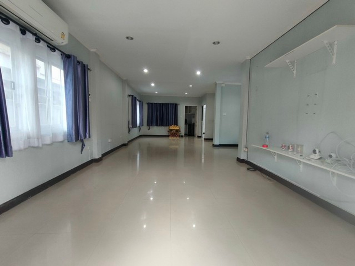 บ้านพระราม 2 บางขุนเทียน : ขายและให้เช่าบ้านเดี่ยว 2 ชั้น ม.สินทวีการ์เด้น 3 ท่าข้าม-พระราม 2 พร้อมอยู่