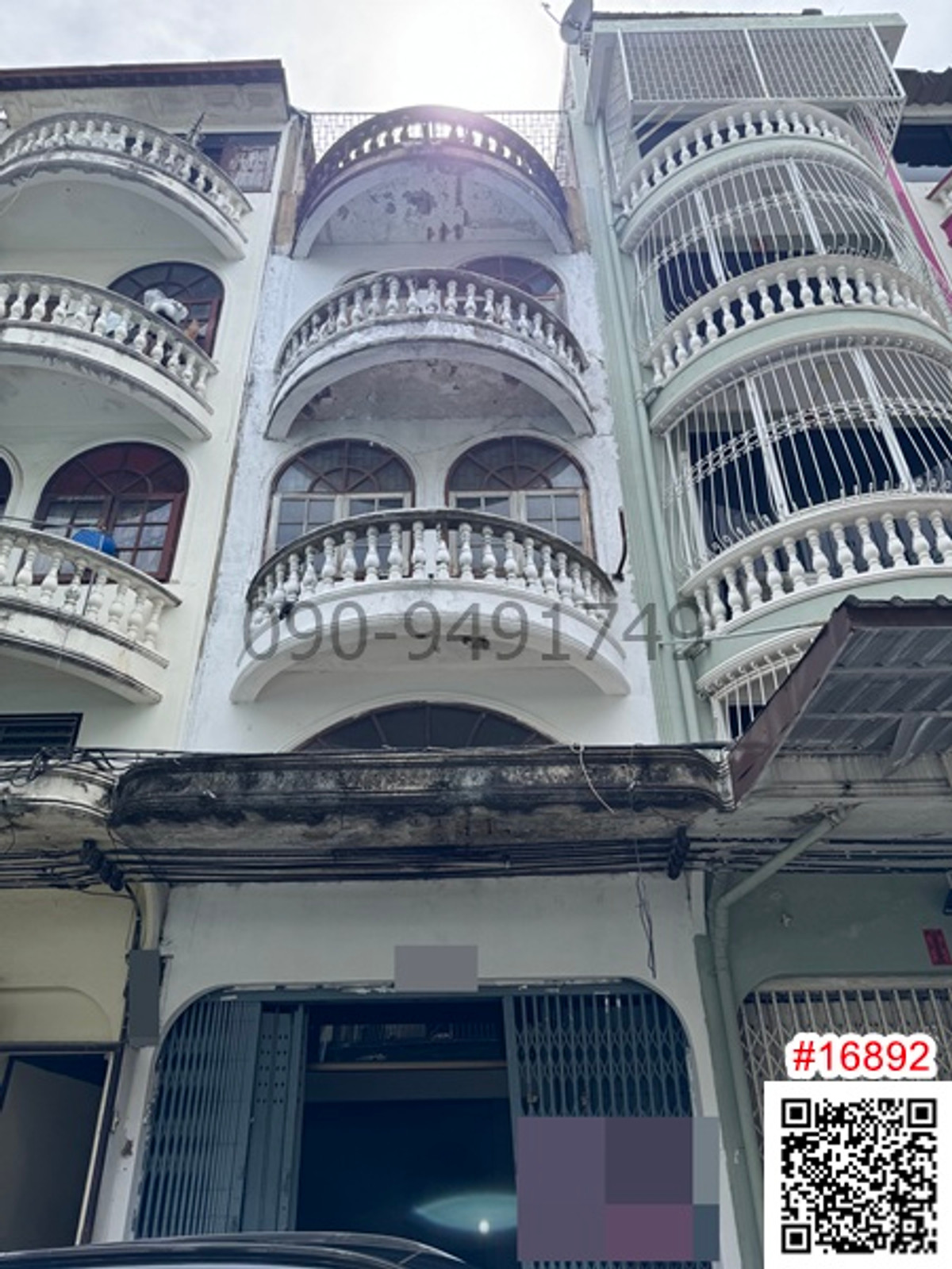 For SaleShop HouseBang kae, Phetkasem : For sale: 3-story shophouse, Phetkasem 46, with mezzanine and rooftop.