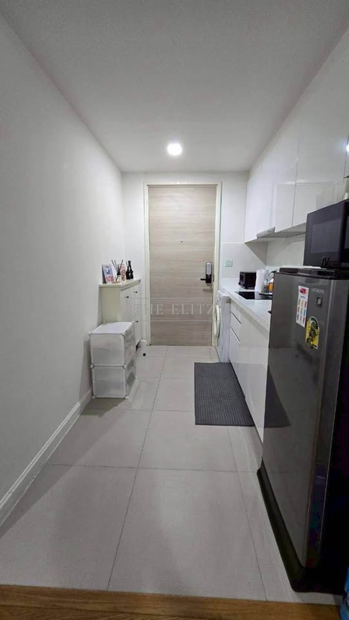 For RentCondoSilom, Saladaeng, Bangrak : ✨Light life in the most concentrated area, low-rise condo, few units, private, no need to wait long, no need to compete with anyone 🎉