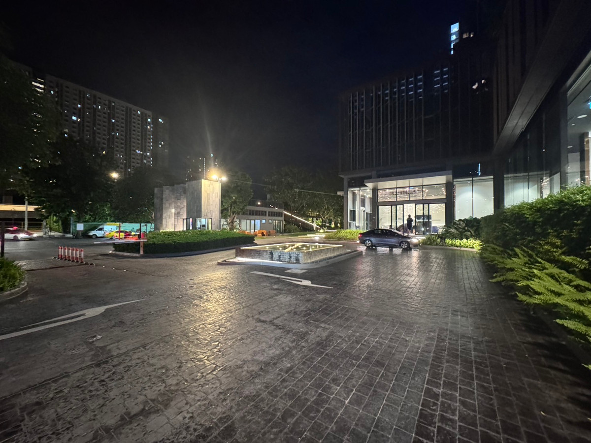 ให้เช่าคอนโดท่าพระ ตลาดพลู วุฒากาศ : Life Sathorn Sierra ส่วนกลางสวยมาก ห้องว่างพร้อมให้เช่า รายละเอียดตามภาพ สอบถามเพิ่มเติมได้ครับ