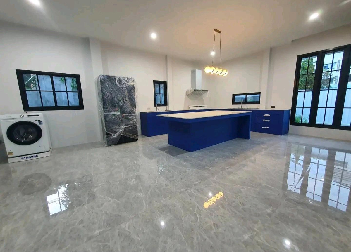 ให้เช่าบ้านสุขุมวิท อโศก ทองหล่อ : 🔥🔥🔥Luxuly Pool villa บ้านเดี่ยว 3 ชั้น ทำเล สุขุมวิท  ใจกลางกรุงเทพฯ💚💚💚