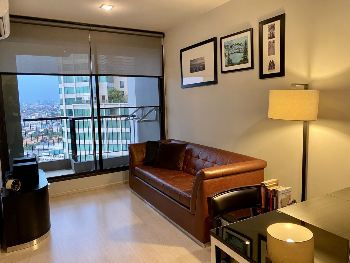For SaleCondoOnnut, Udomsuk : Condo for sale Rhythm Sukhumvit 44/1 next to BTS Phra Khanong | 20th floor, city view | Owner selling himself