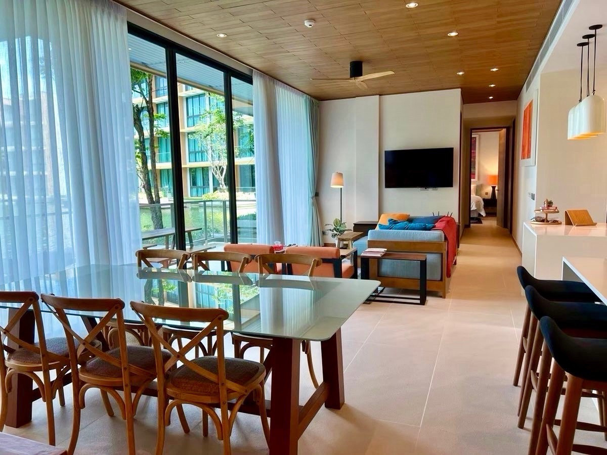 ขายคอนโดปากช่อง เขาใหญ่ : ขายคอนโดหรูวิวทะเลสาบ Swan Lake Residences Khao Yai ยูนิต Pet Friendly วิวภูเขาแบบพาโนรามา ใกล้ InterContinental Khao Yai