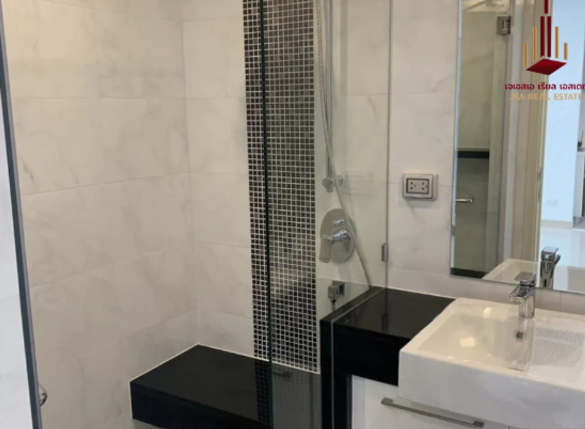 For SaleCondoRama3 (Riverside),Satupadit : ✨ Supalai Riva Grande for sale ✨Only 13 MB, best price in the market.  For a room with a full river + garden view like this There is a room ready to make an appointment to view. If interested, contact Mr. James Mar.