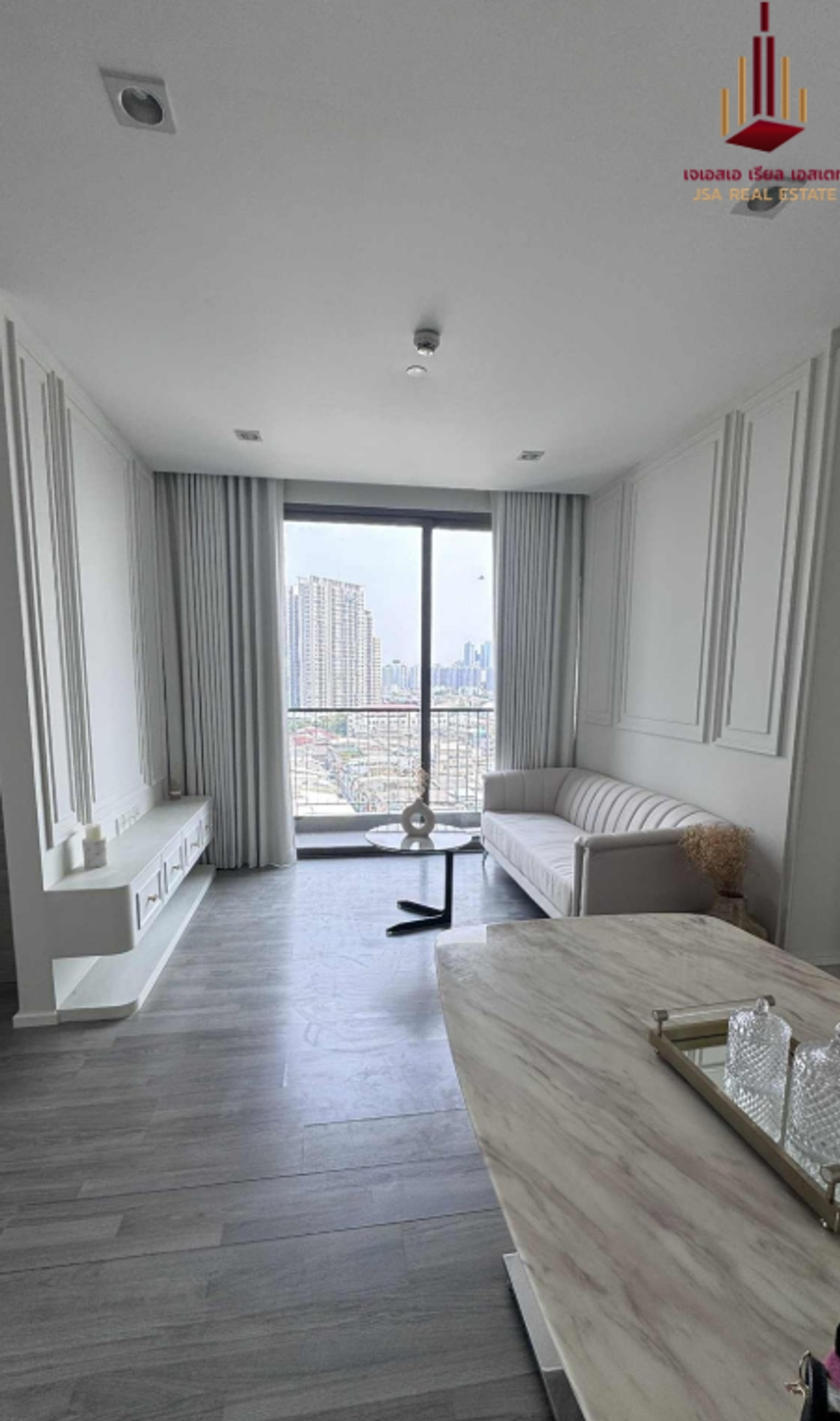 ขายคอนโดสาทร นราธิวาส : ✨ For Sale: The Room Sathorn - St. Louis Condo ✨ 💰 Only 8,490,000 THB  ราคาดีสุดในตลาด มีห้องพร้อมนัดชมครับ สนใจติดต่อ คุณเจมส์มาร์