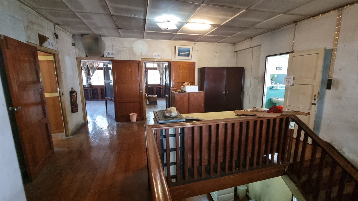 ให้เช่าบ้านสุขุมวิท อโศก ทองหล่อ : ให้เช่าบ้านเดี่ยว พร้อมสวนและที่จอดรถ 6 คัน – ทำเลพร้อมพงษ์ / ทองหล่อ   เหมาะสำหรับทำ สปา ร้านอาหาร คาเฟ่ หรือธุรกิจบริการ