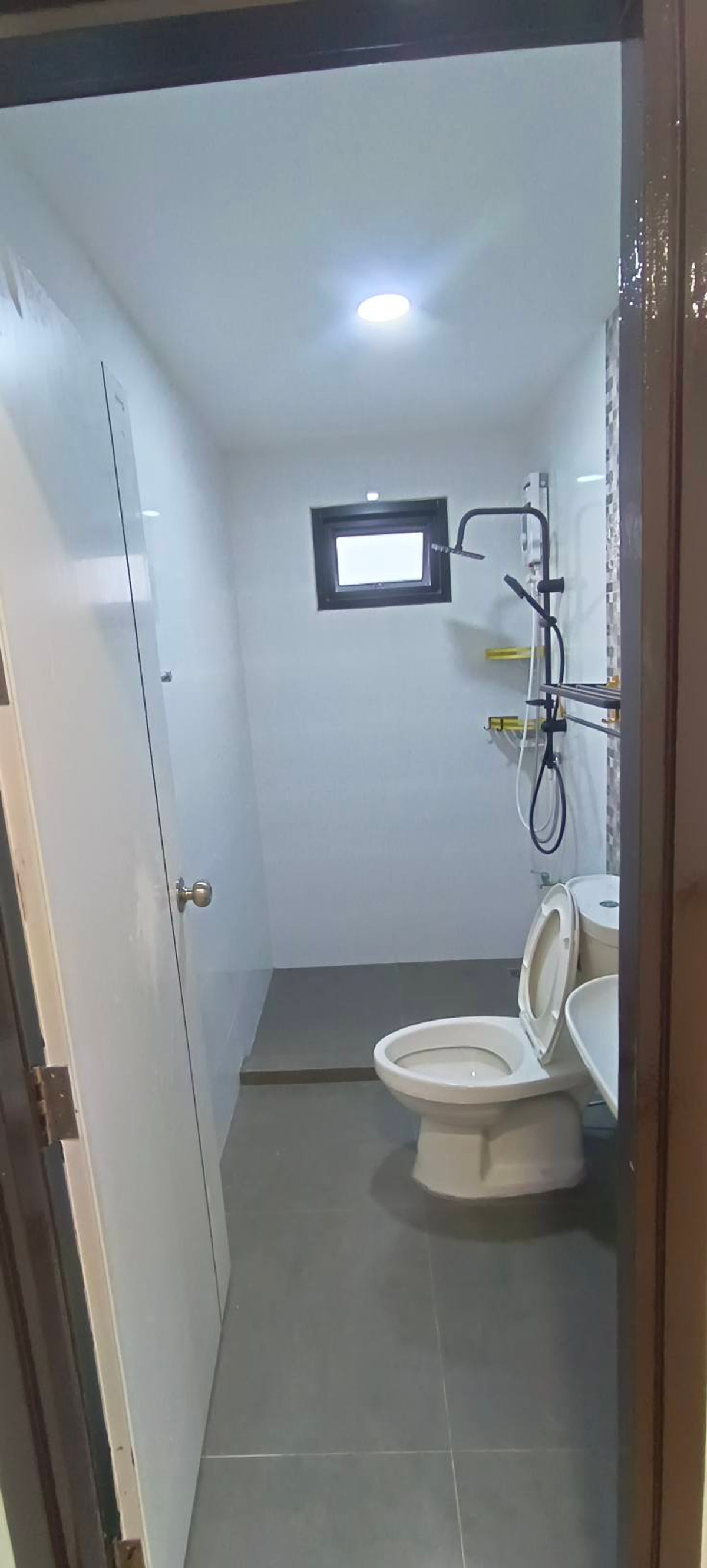 For SalePattaya, Bangsaen, Chonburi : Corner house, lots of space, near Laem Chabang Industrial Estate 🔥 Maneerin Village Laemchabang - Banglamung / 4 bedrooms (for sale), Maneerin Village Laemchabang - Banglamung / 4 Bedrooms (FOR SALE) BEWN114