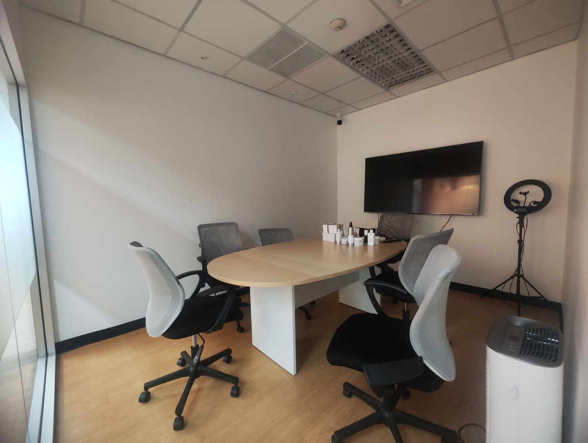 ให้เช่าอาคารพาณิชย์บางนา แบริ่ง ลาซาล : พื้นที่สำนักงานให้เช่า อาคาร Central City  Tower Bangna (Rt-01)