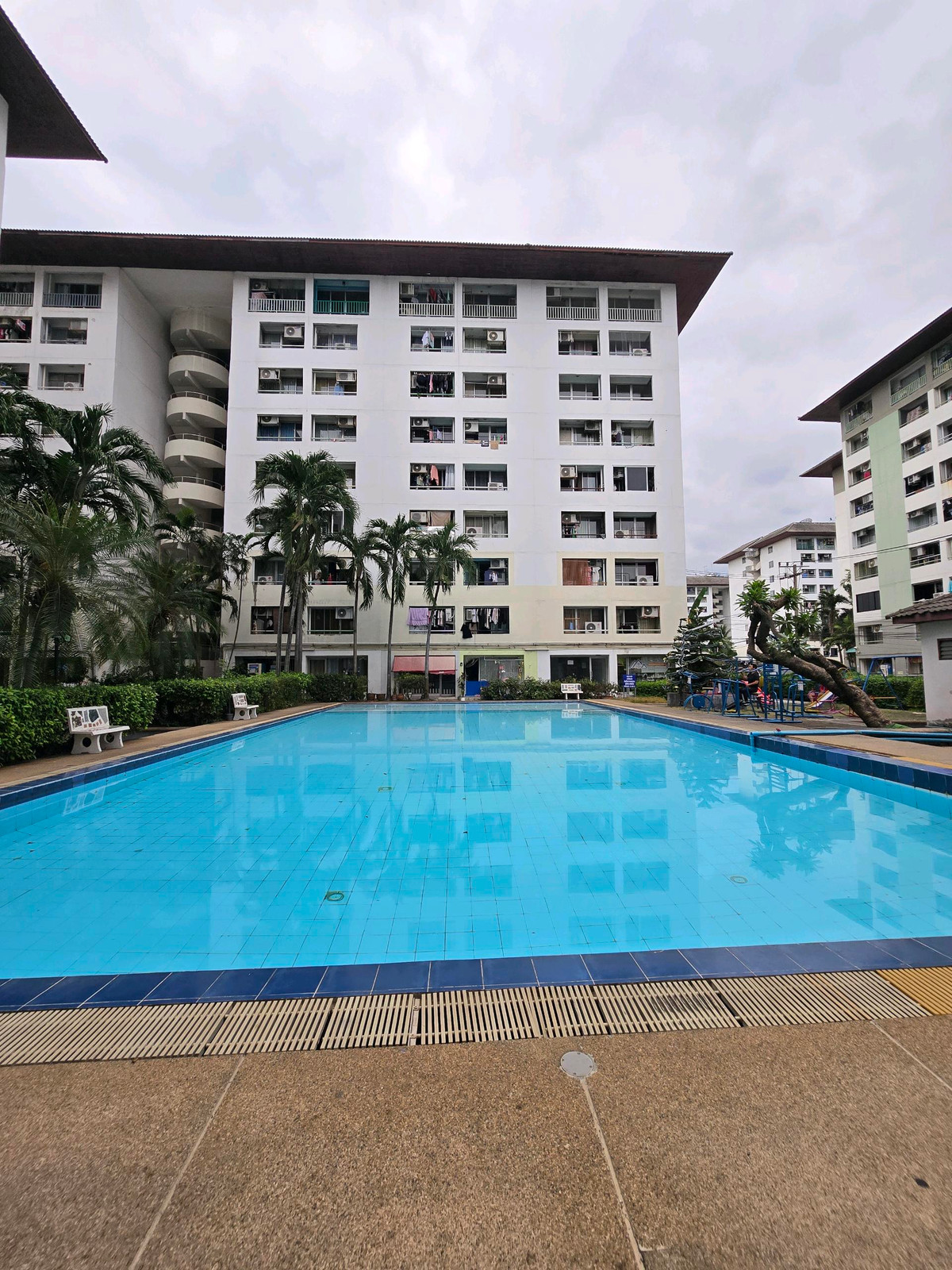 ขายคอนโดลาดพร้าว101 แฮปปี้แลนด์ : 🚦คอนโดเดินทางง่าย 🚄ใกล้รถไฟฟ้า ผ่อนสบาย🛎 5,xxx บาท ไม่ต้องดาวน์ ซิตี้ วิลล่า ลาดพร้าว 130