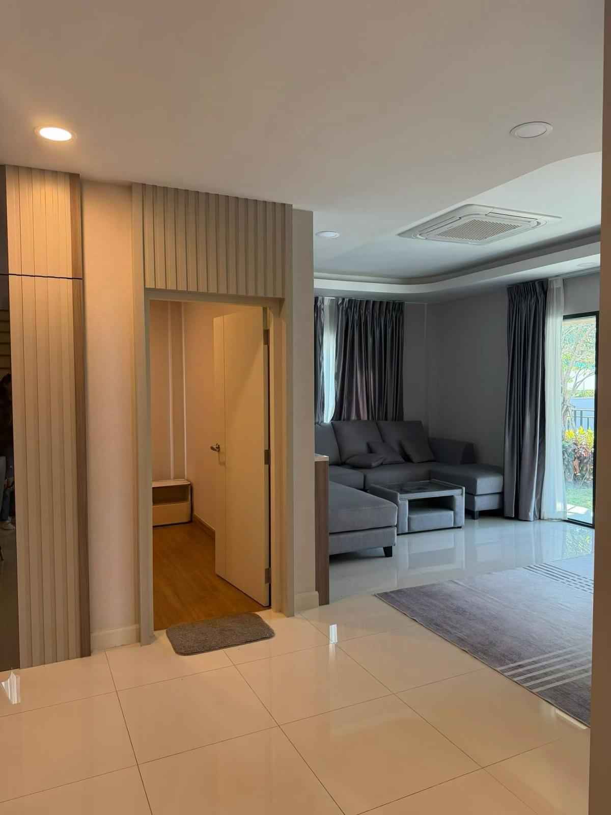 For RentHouseBangna, Bearing, Lasalle : CD03783 - Centro Bangna :  เซนโทร บางนา : Centro Bangna :  เซนโทร บางนา - #MegaBangna #InternationalSchool (SISB/TCIS /Concordian) #SuvarnabhumiAirport